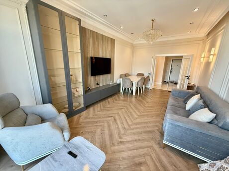 4 otaqlı yeni tikili - Xətai r. - 131 m²