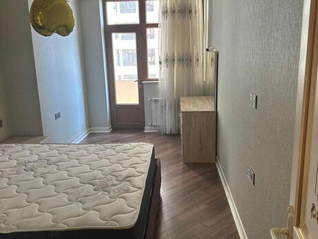2 otaqlı yeni tikili - İnşaatçılar m. - 90 m²