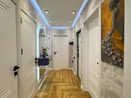 3 otaqlı köhnə tikili - Xalqlar Dostluğu m. - 65 m²