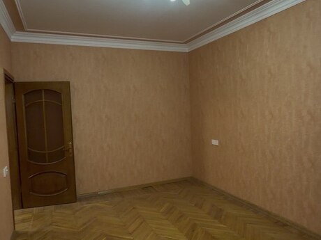 3 otaqlı köhnə tikili - Həzi Aslanov m. - 80 m²