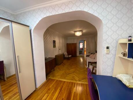 2 otaqlı köhnə tikili - Nizami m. - 60 m²