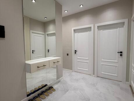 4 otaqlı köhnə tikili - Bakıxanov q. - 100 m²
