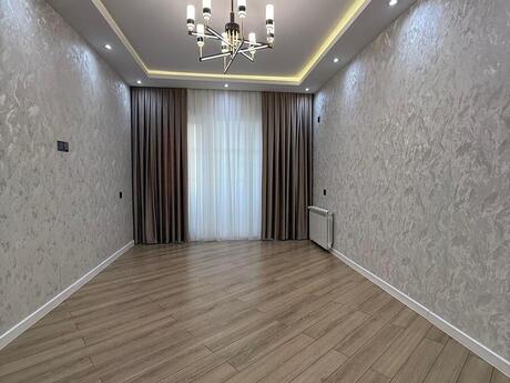 4 otaqlı köhnə tikili - Bakıxanov q. - 100 m²