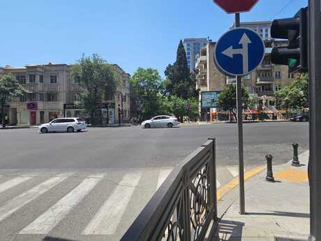4 otaqlı yeni tikili - Nəsimi r. - 185 m²