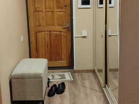 3 otaqlı köhnə tikili - 28 May m. - 90 m²