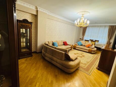 Объявление №6108917 - Баку, пос. Бадамдар, 3-комн., 140 м², 9/18 этаж