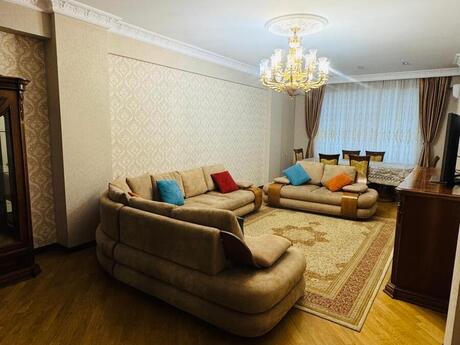 3 otaqlı yeni tikili - Badamdar q. - 140 m²