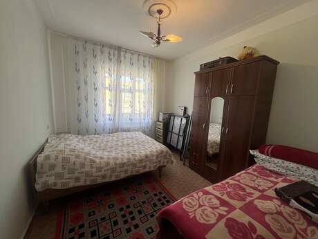 2 otaqlı köhnə tikili - Əhmədli q. - 60 m²