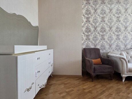 2 otaqlı yeni tikili - Azadlıq Prospekti m. - 75 m²