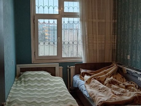 3 otaqlı köhnə tikili - Memar Əcəmi m. - 75 m²