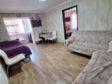 2 otaqlı köhnə tikili - Neftçilər m. - 50 m²