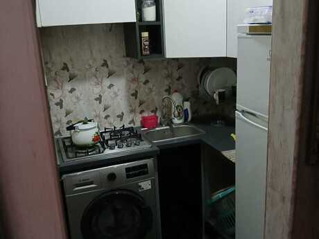 1 otaqlı köhnə tikili - Memar Əcəmi m. - 30 m²
