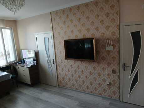 1 otaqlı köhnə tikili - Memar Əcəmi m. - 30 m²