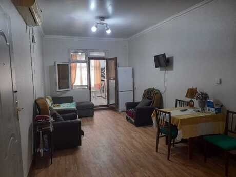 3 otaqlı həyət evi/bağ evi - Yeni Yasamal q. - 70 m²