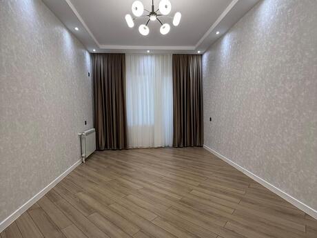 4 otaqlı köhnə tikili - Bakıxanov q. - 100 m²
