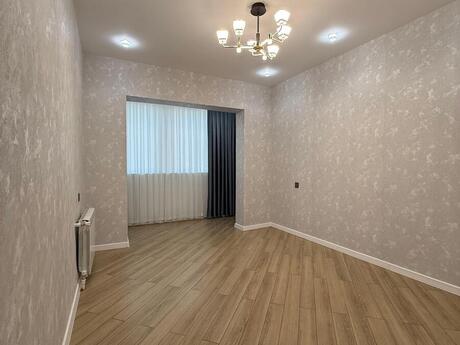 4 otaqlı köhnə tikili - Bakıxanov q. - 100 m²