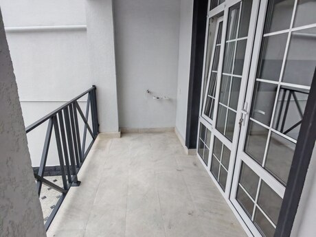 4 otaqlı həyət evi/bağ evi - Zabrat q. - 125 m²