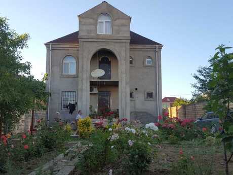 7 otaqlı həyət evi/bağ evi - Mehdiabad q. - 320 m²