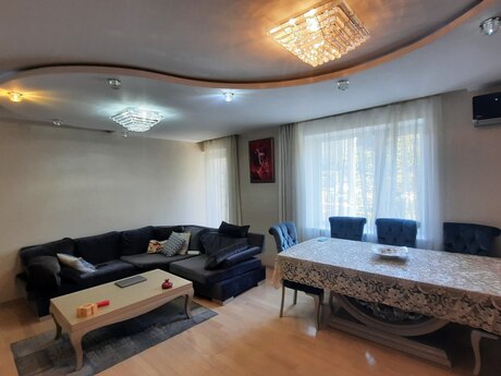 3 otaqlı köhnə tikili - Elmlər Akademiyası m. - 100 m²