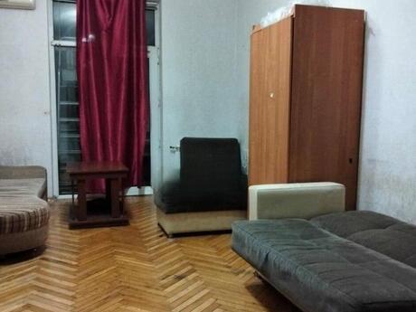 3-комн. вторичка - м. Низами - 100 м²