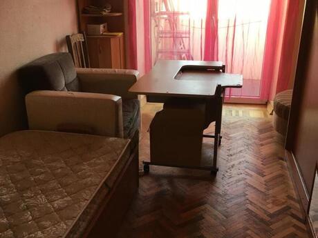 3-комн. вторичка - м. Низами - 100 м²