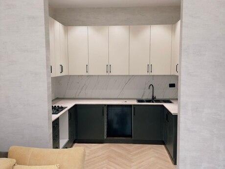 3-комн. новостройка - Сабаильский р. - 95 м²