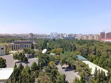 3 otaqlı köhnə tikili - İçəri Şəhər m. - 100 m²