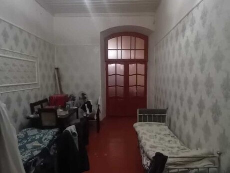 2 otaqlı köhnə tikili - 20-ci sahə q. - 53 m²