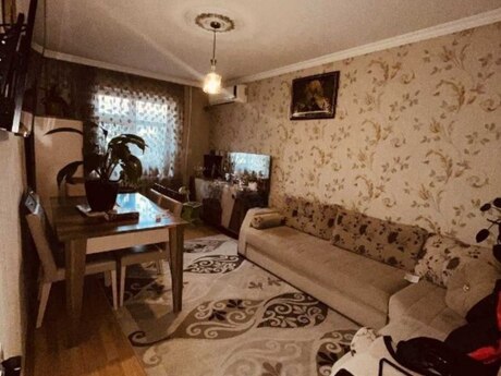 2 otaqlı köhnə tikili - Yeni Günəşli q. - 65 m²
