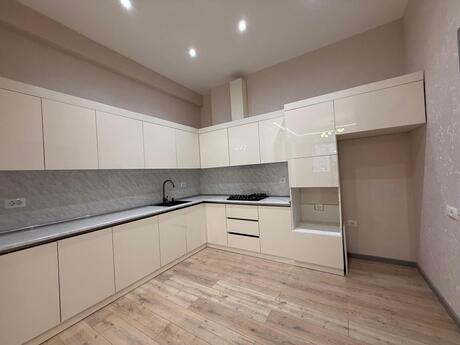 2 otaqlı yeni tikili - 28 May m. - 92 m²