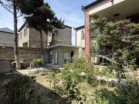 8 otaqlı həyət evi/bağ evi - Həzi Aslanov m. - 300 m²