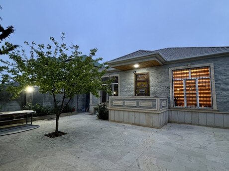 4 otaqlı həyət evi/bağ evi - Buzovna q. - 110 m²