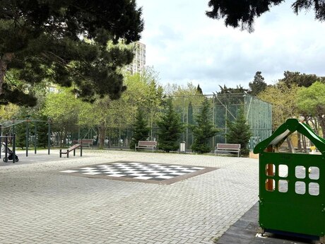 4 otaqlı köhnə tikili - Həzi Aslanov m. - 120 m²