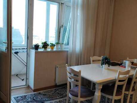 3-комн. вторичка - м. Кара Караев - 80 м²