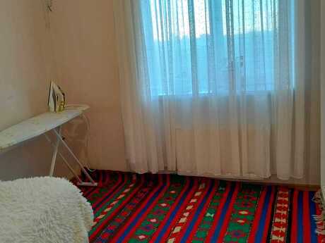 3-комн. вторичка - м. Кара Караев - 80 м²