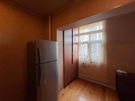 2 otaqlı köhnə tikili - Həzi Aslanov m. - 65 m²