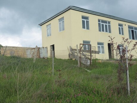 6 otaqlı həyət evi/bağ evi - Şamaxı - 120 m²