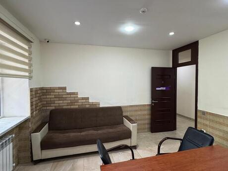 1 otaqlı ofis - Koroğlu m. - 20 m²