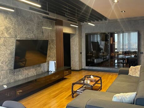 2 otaqlı yeni tikili - Şah İsmayıl Xətai m. - 102 m²