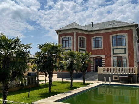 7 otaqlı həyət evi/bağ evi - Mərdəkan q. - 350 m²