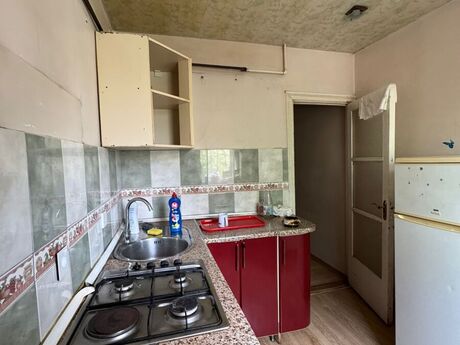 3 otaqlı köhnə tikili - Biləcəri q. - 72 m²