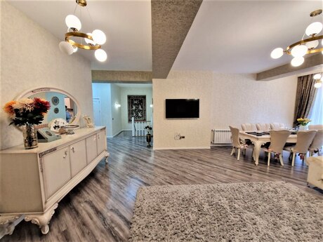 4 otaqlı yeni tikili - Nərimanov r. - 228 m²