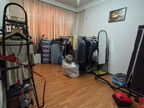 2 otaqlı köhnə tikili - 28 May m. - 42 m²