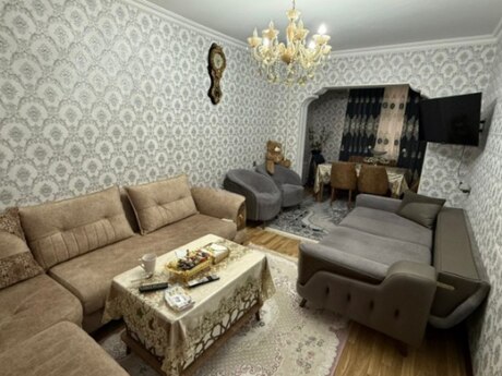 3 otaqlı köhnə tikili - İnşaatçılar m. - 90 m²