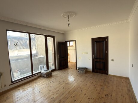 Obyekt - Nizami m. - 140 m²