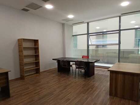 1 otaqlı ofis - 28 May m. - 70 m²