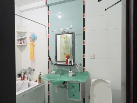 2 otaqlı yeni tikili - İnşaatçılar m. - 100 m²