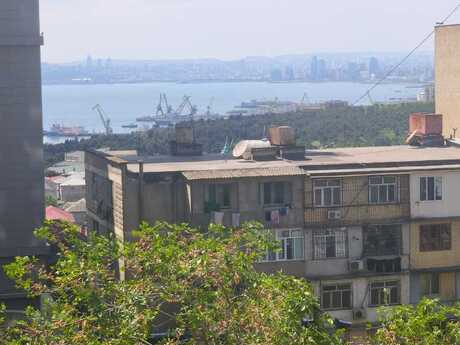 4 otaqlı köhnə tikili - Həzi Aslanov m. - 100 m²