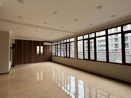 Elan №6109396 - Bakı, Nərimanov r., 15 otaqlı, 550 m²