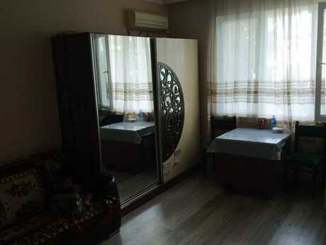 2 otaqlı köhnə tikili - Memar Əcəmi m. - 30 m²